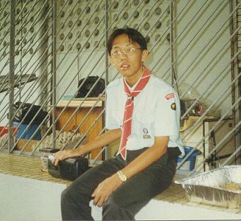 zhiwei2.jpg (26870 bytes)